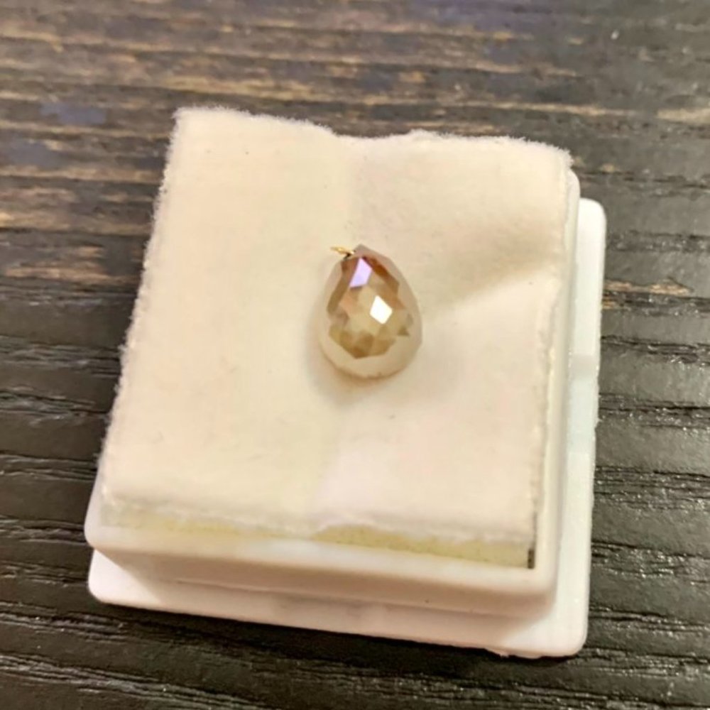 Diamond Pear-Shaped Pendant – Beautiful (w/ 18k loop)!!